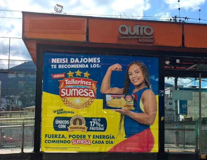 Publicidad en estaciones y/o paradas de buses y trenes